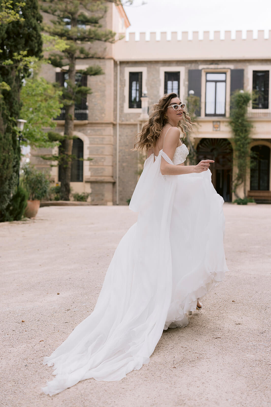 Capa Minerva & Crop Top Loto & Falda Maddi - Otaduy