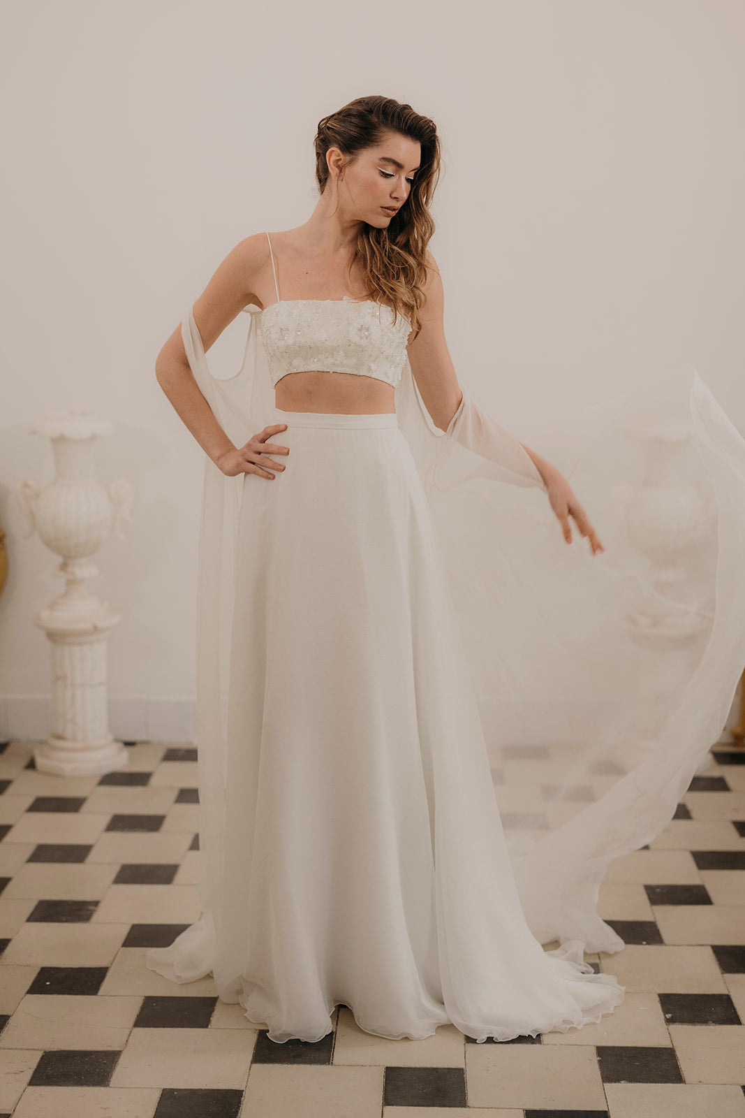 Capa Minerva & Crop Top Loto & Falda Maddi - Otaduy