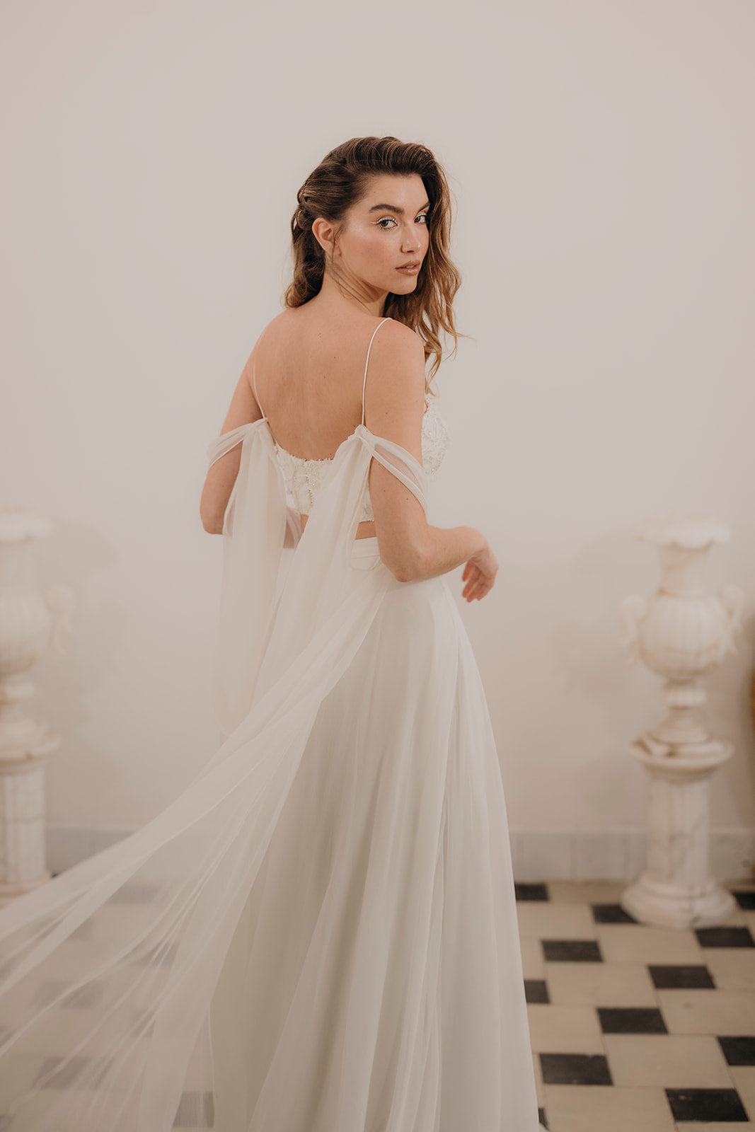 Capa Minerva & Crop Top Loto & Falda Maddi - Otaduy