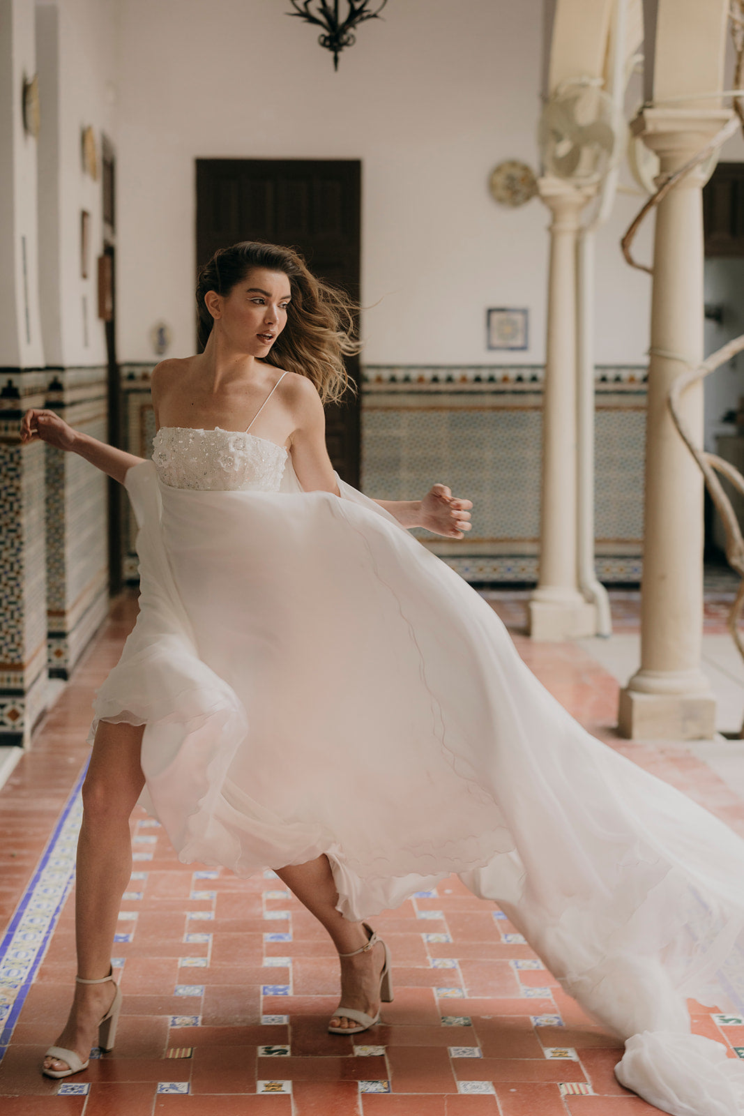 Capa Minerva & Crop Top Loto & Falda Maddi - Otaduy